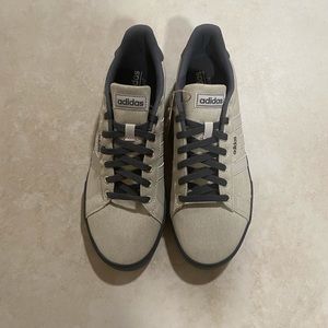Adidas‼️SOLD‼️
